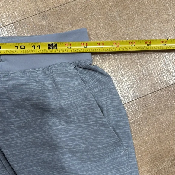 Lululemon T.H.E. Short *Linerless 9" Heather Allover Sea Salt Light Cast Small - Picture 10 of 12